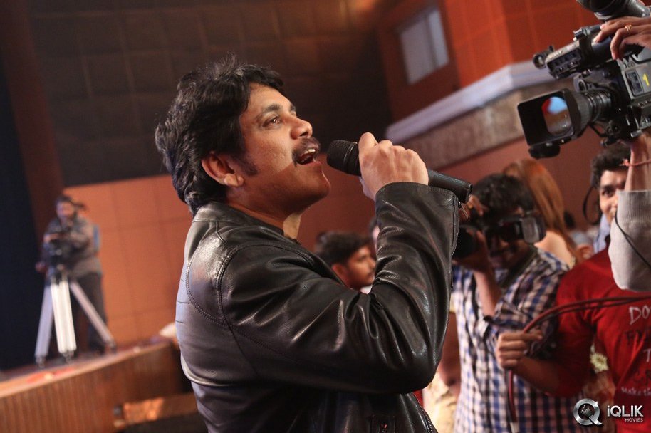 Chinnadana-Neekosam-Movie-Audio-Launch